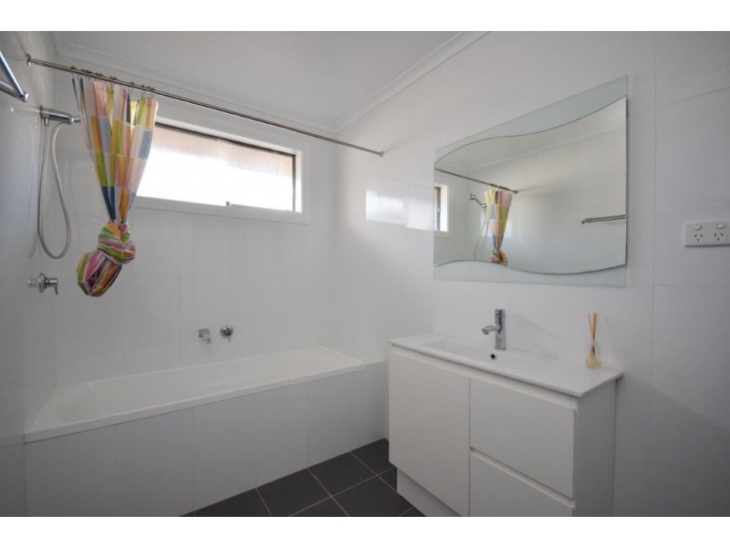 3 Tarraba Crescent, Nowra NSW 2541