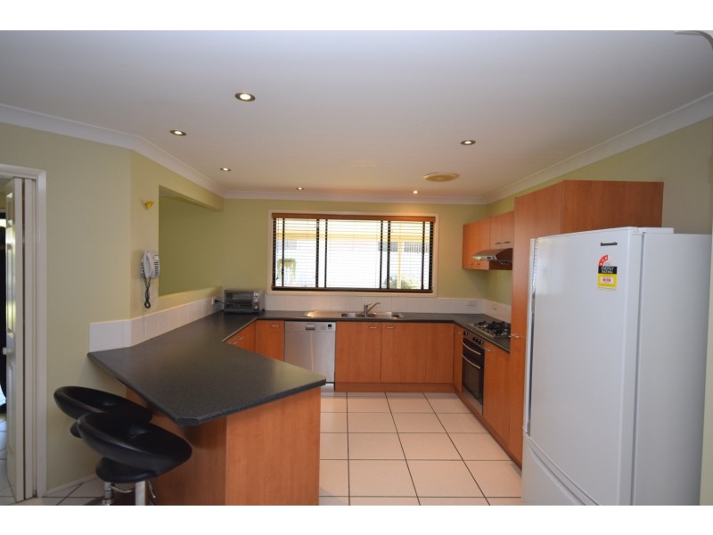 12 Guinea Flower Crescent, Worrigee NSW 2540