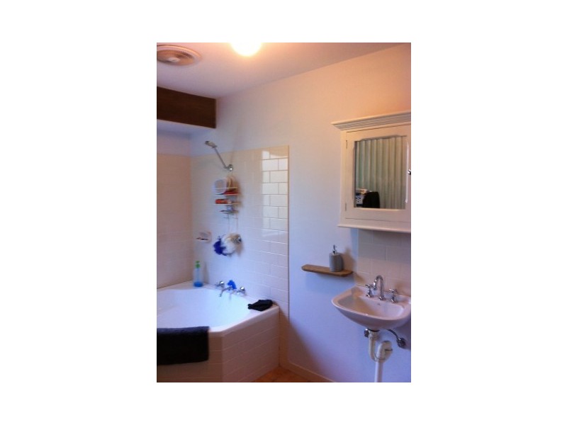 6 Tallimba Road, Tapitallee NSW 2540