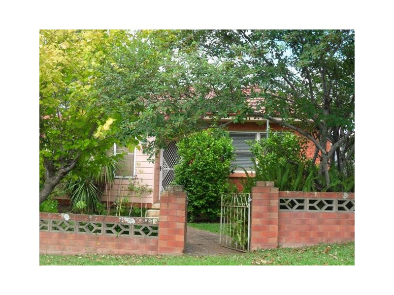 26 Douglas Street, Nowra NSW 2541