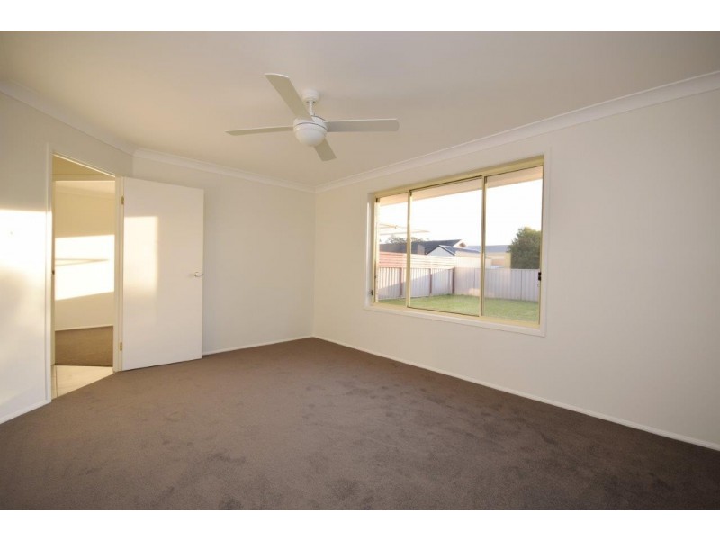 37 Robinia Way, Worrigee NSW 2540