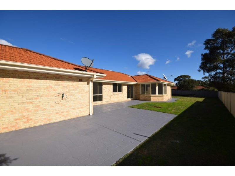 37 Robinia Way, Worrigee NSW 2540