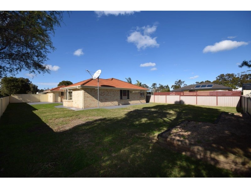 37 Robinia Way, Worrigee NSW 2540