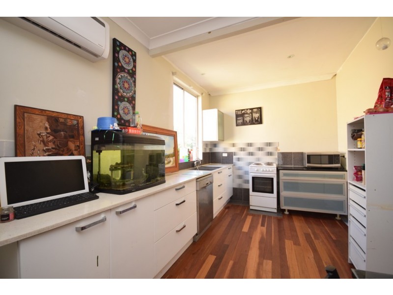 357 Princes Highway, Bomaderry NSW 2541