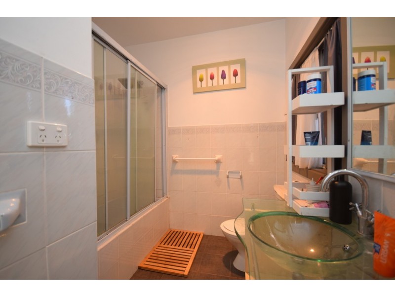 357 Princes Highway, Bomaderry NSW 2541