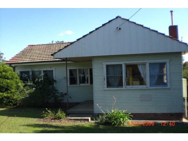 3 HOLLANDS ROAD, Nowra NSW 2541