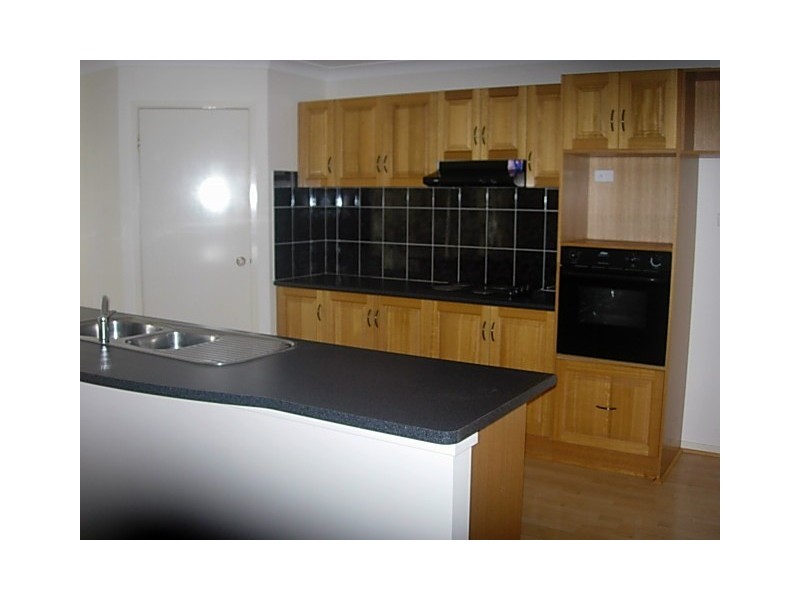 10 THE GARDEN WALK, Worrigee NSW 2540