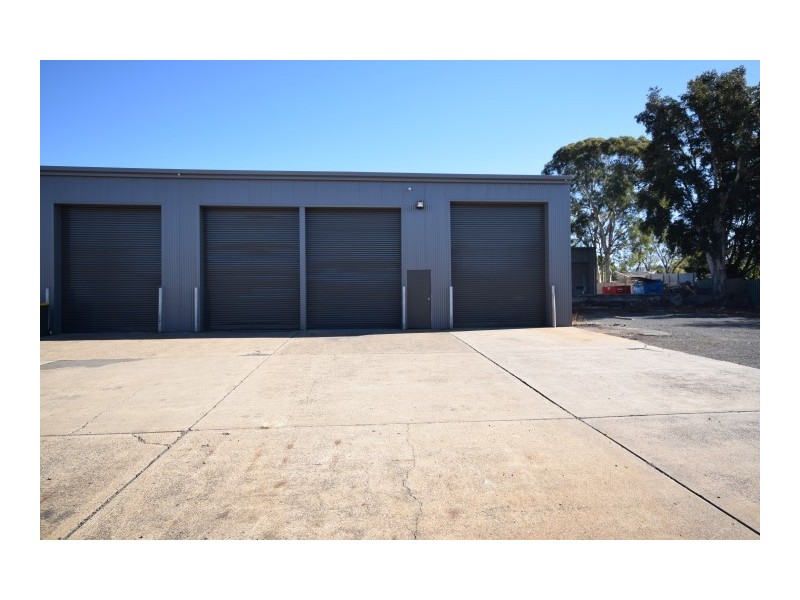 18b CONCORDE WAY, Bomaderry NSW 2541