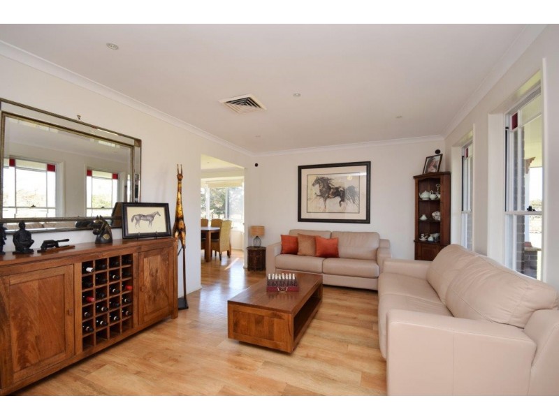 30D Oakbanks Place, Worrigee NSW 2540
