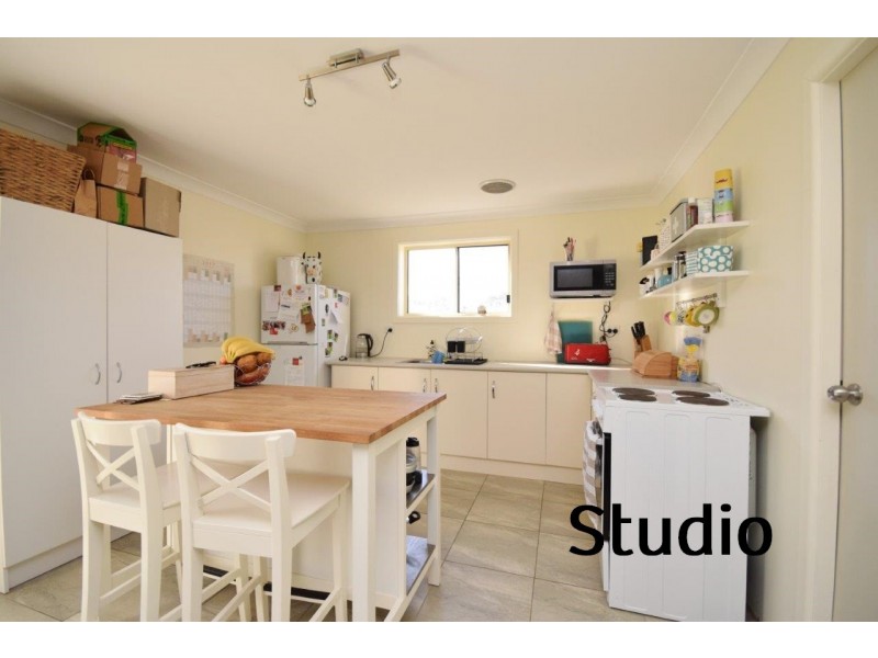 30D Oakbanks Place, Worrigee NSW 2540