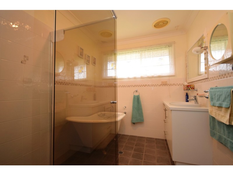 35 Greenwell Point Road, Nowra NSW 2541