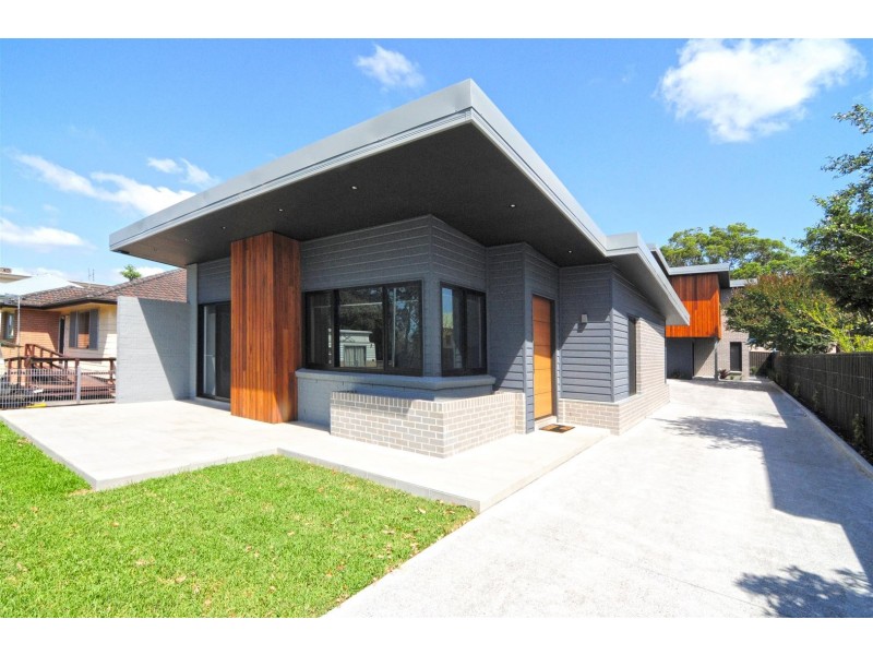 17a River Road, Shoalhaven Heads NSW 2535