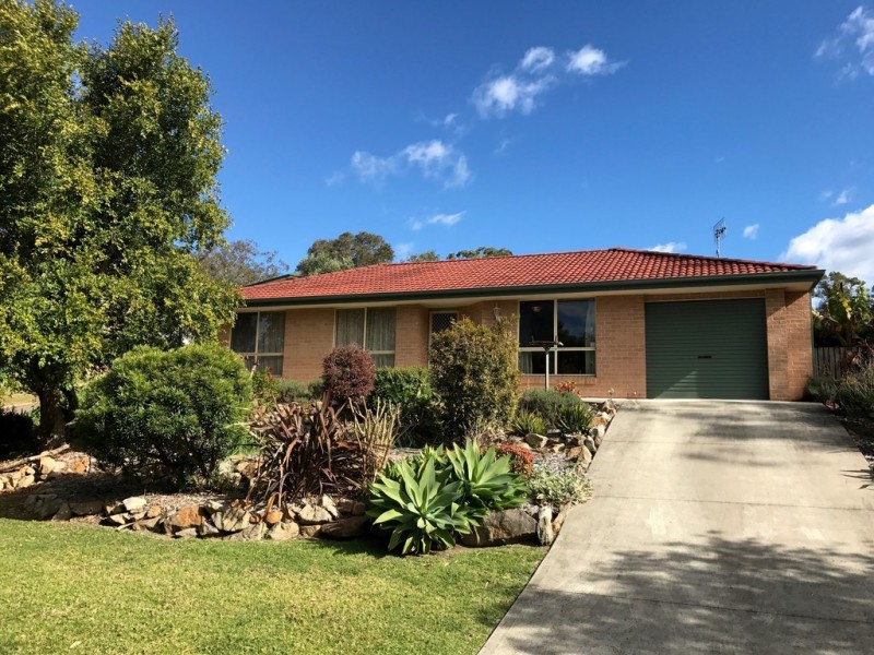 11 Nundah Close, Bomaderry NSW 2541
