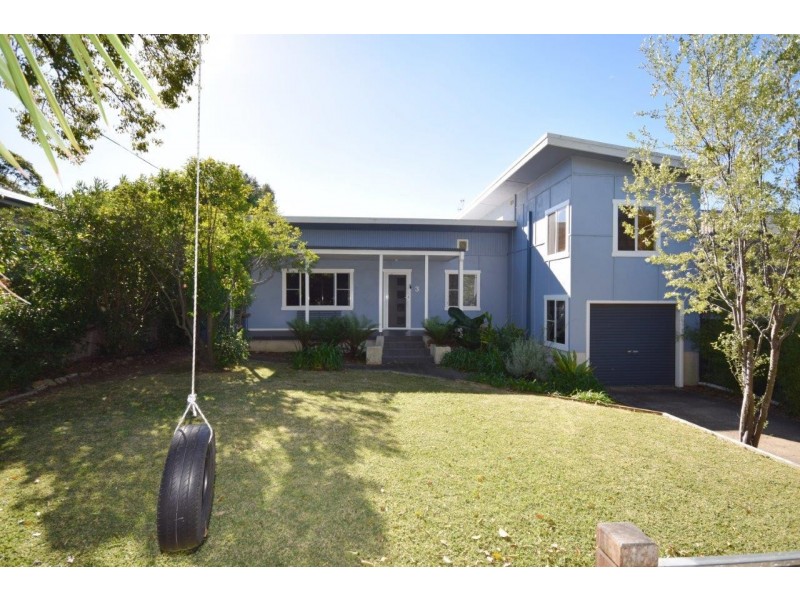 3 Huxley Street, Nowra NSW 2541