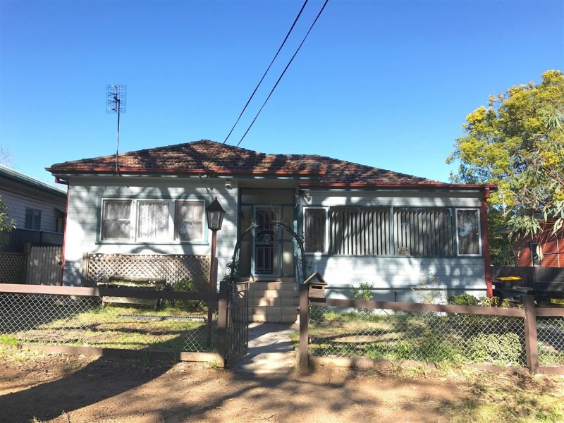 112 Douglas Street, Nowra NSW 2541