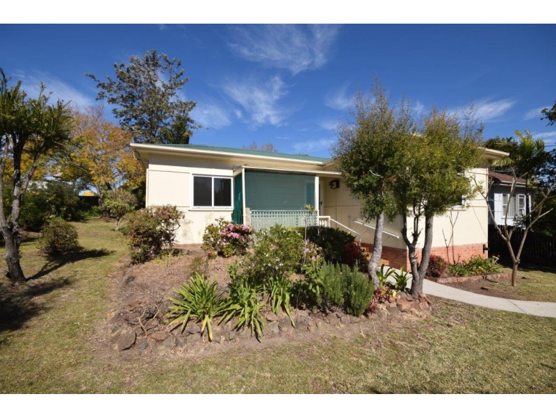 182 McKay Street, Nowra NSW 2541