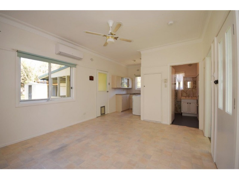 182 McKay Street, Nowra NSW 2541