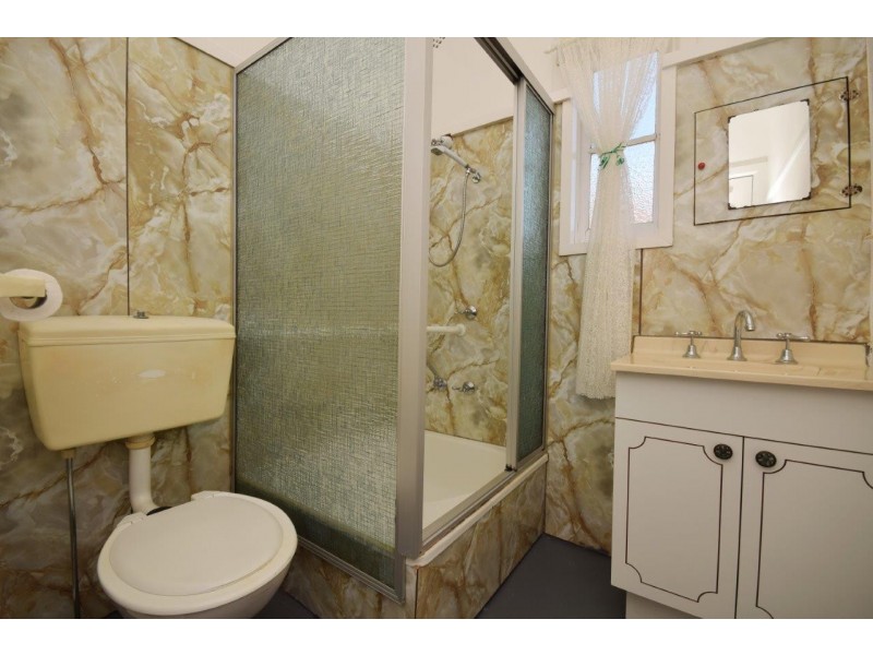 182 McKay Street, Nowra NSW 2541