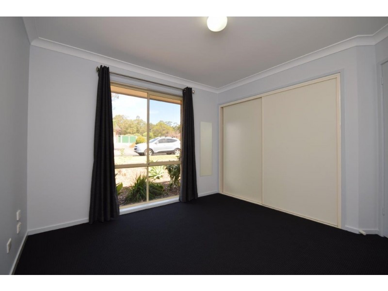 10 Rosewood Close, Nowra NSW 2541