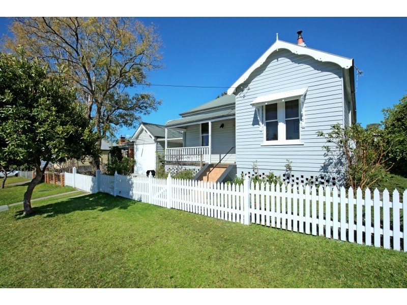 32 Worrigee Street, Nowra NSW 2541