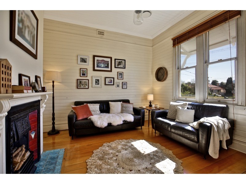 32 Worrigee Street, Nowra NSW 2541