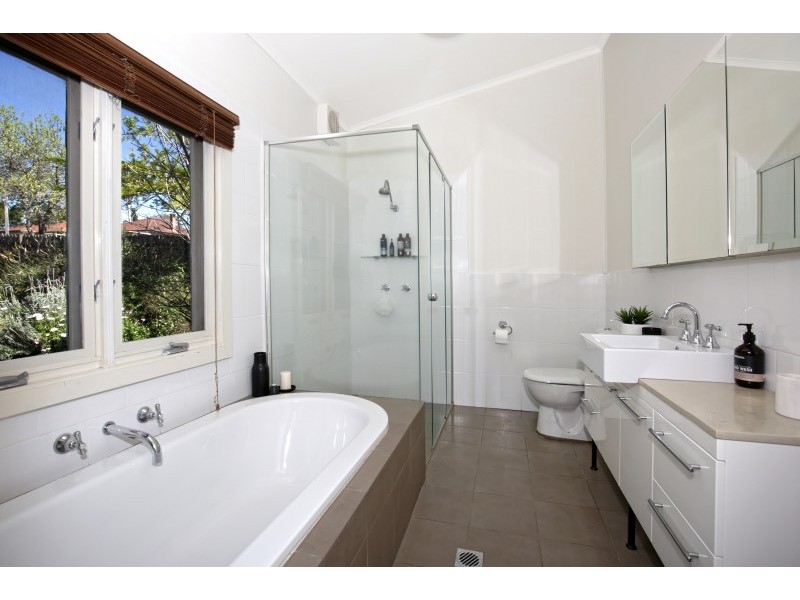 32 Worrigee Street, Nowra NSW 2541