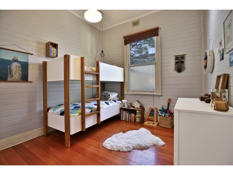 32 Worrigee Street, Nowra NSW 2541