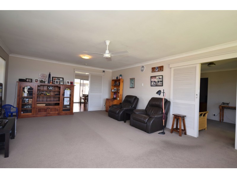 119 Greens Road, Greenwell Point NSW 2540