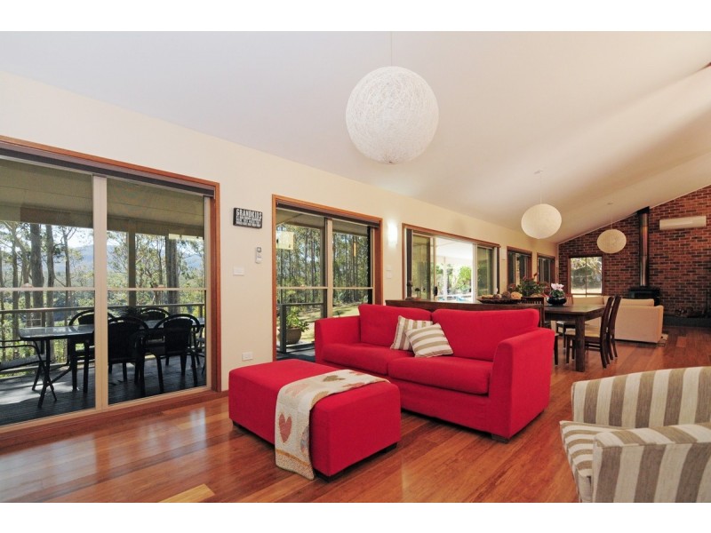 15 Paringa Road, Longreach NSW 2540