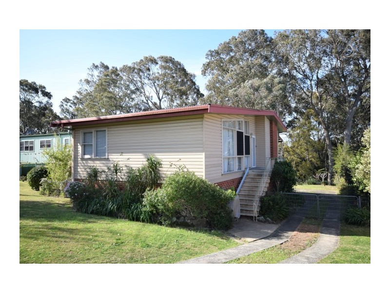 86 Walsh Crescent, North Nowra NSW 2541