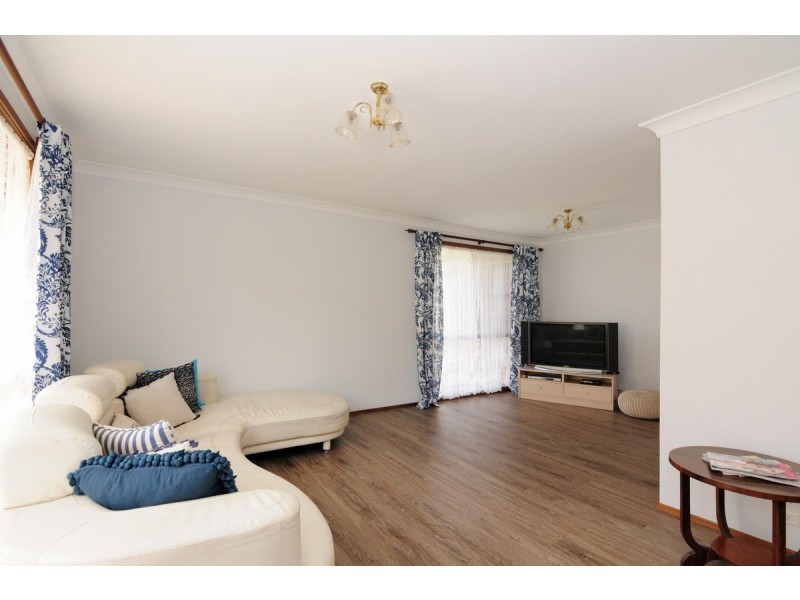 10 Golden Hill Avenue, Shoalhaven Heads NSW 2535