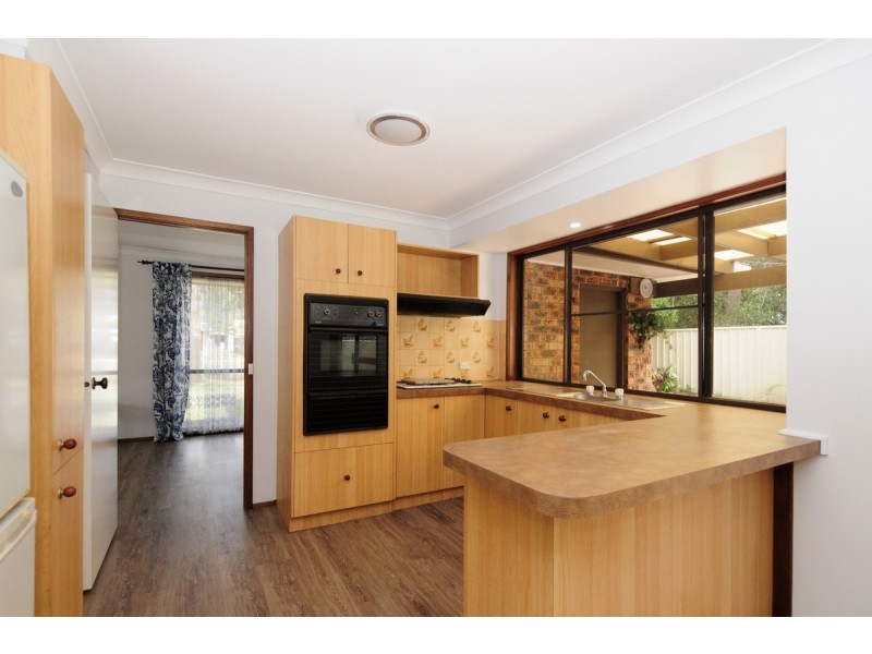 10 Golden Hill Avenue, Shoalhaven Heads NSW 2535