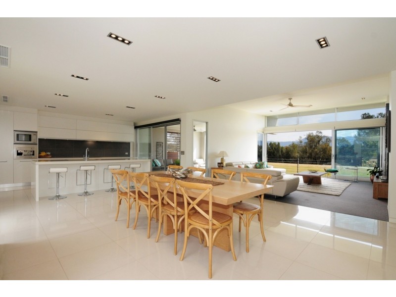 18A Riverview Road, Nowra NSW 2541