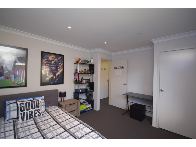 3 Blue Bell Way, Worrigee NSW 2540