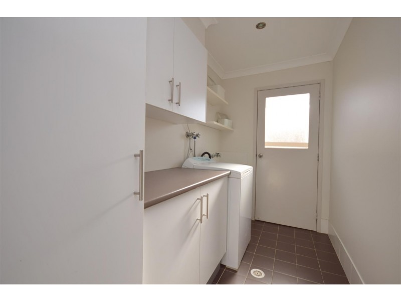 3 Blue Bell Way, Worrigee NSW 2540