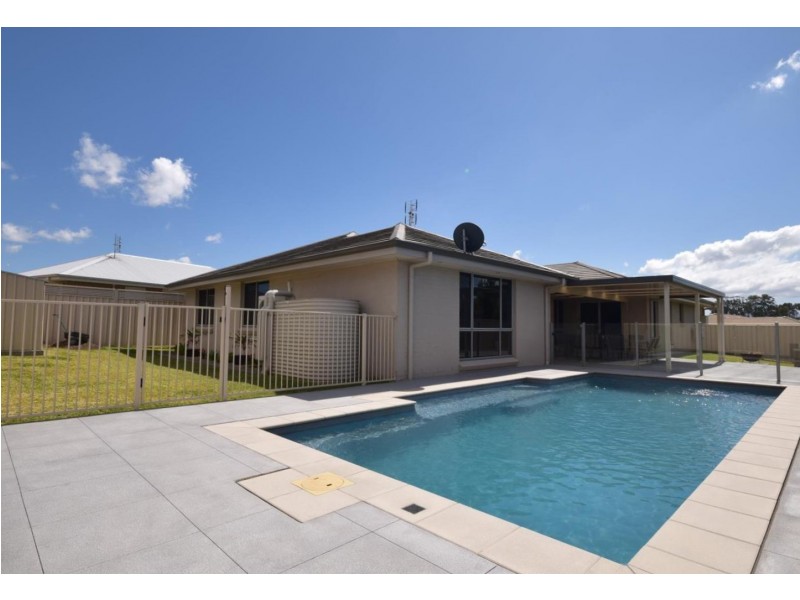 3 Blue Bell Way, Worrigee NSW 2540