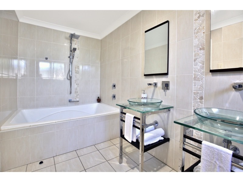 261 Illaroo Road, North Nowra NSW 2541