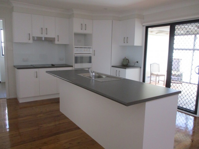 31 Aspinall Street, Shoalhaven Heads NSW 2535