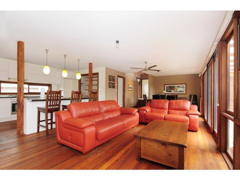 24 Shoalhaven Street, Nowra NSW 2541