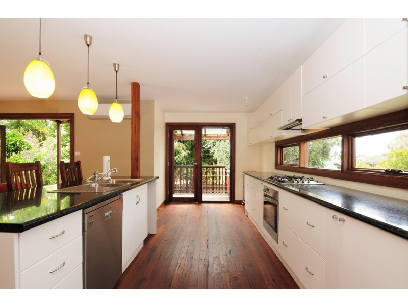 24 Shoalhaven Street, Nowra NSW 2541