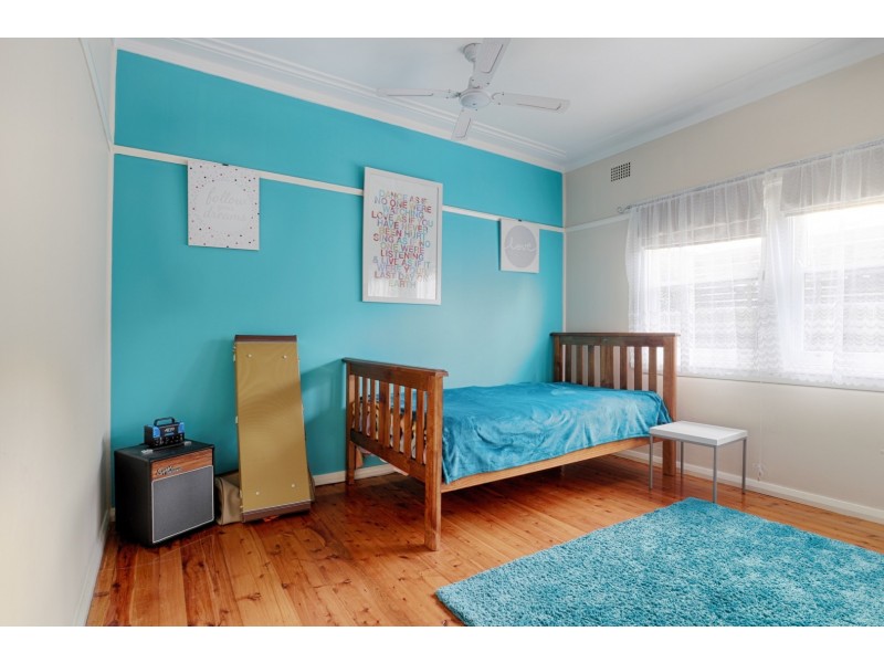 32 Douglas Street, Nowra NSW 2541