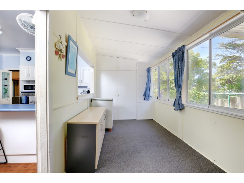 32 Douglas Street, Nowra NSW 2541