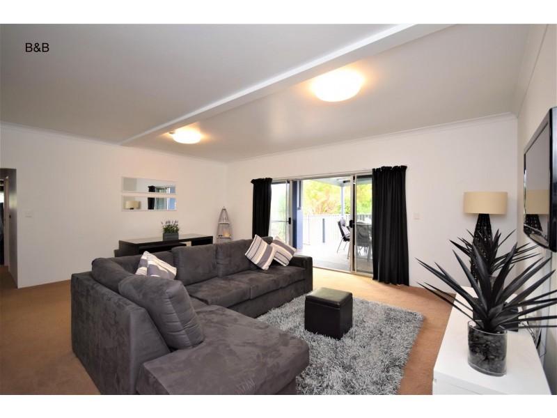 FLAT 25 Spies Avenue, Greenwell Point NSW 2540