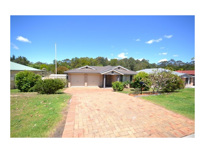 29 Emerald Drive, Bomaderry NSW 2541