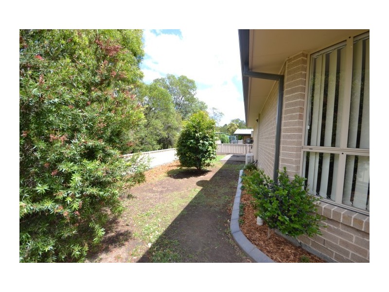 29 Emerald Drive, Bomaderry NSW 2541