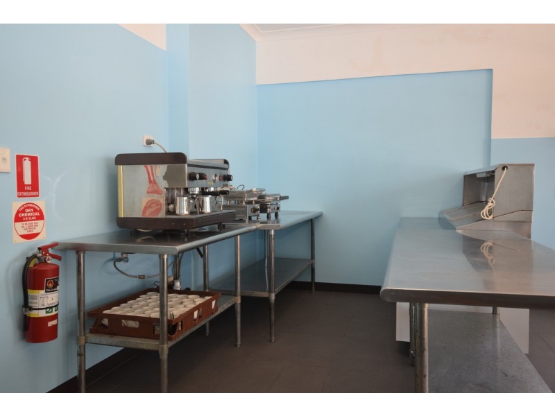 69 Meroo Street, Bomaderry NSW 2541