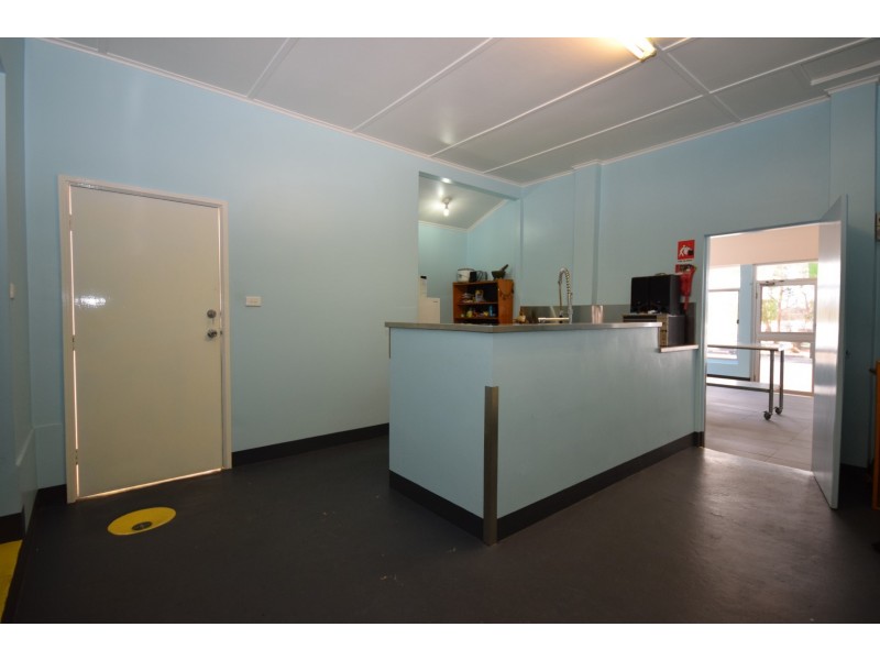 69 Meroo Street, Bomaderry NSW 2541