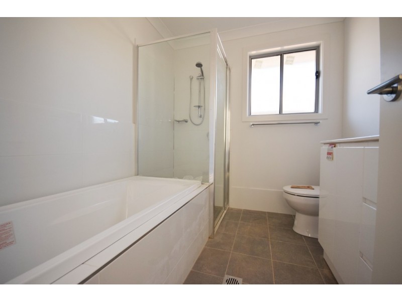 6/4 Dryden Close, Nowra NSW 2541
