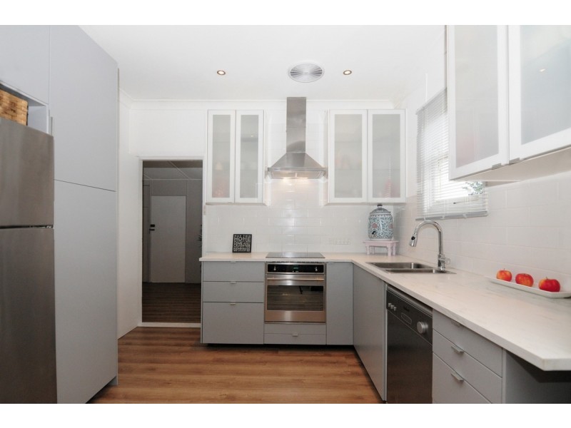 1 Monaghan Avenue, Nowra NSW 2541