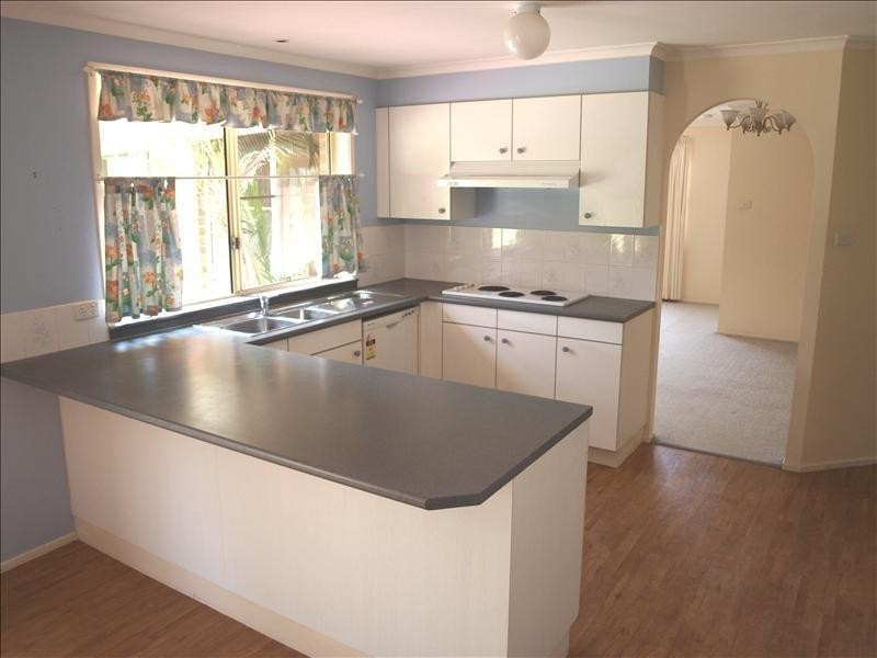 8 ARTHUR STREET, Worrigee NSW 2540